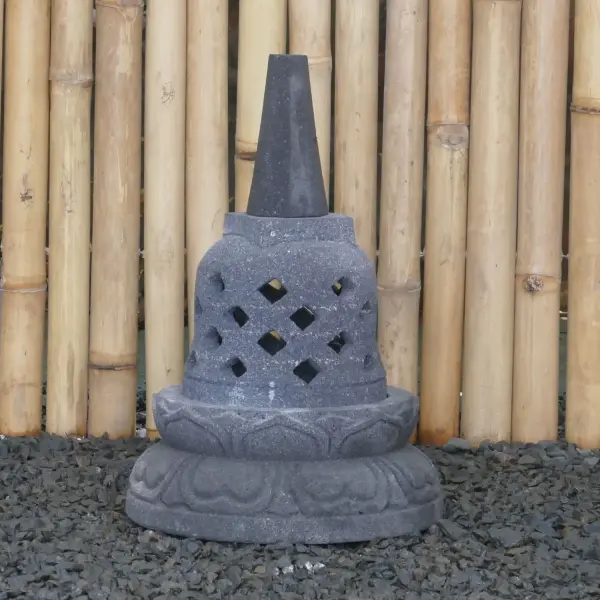 Product image 1 of the product “Japanese style Garden Lantern, made from Andesit Stone. Multipart. 50 cm Height, Roof is 30 cm width. ”